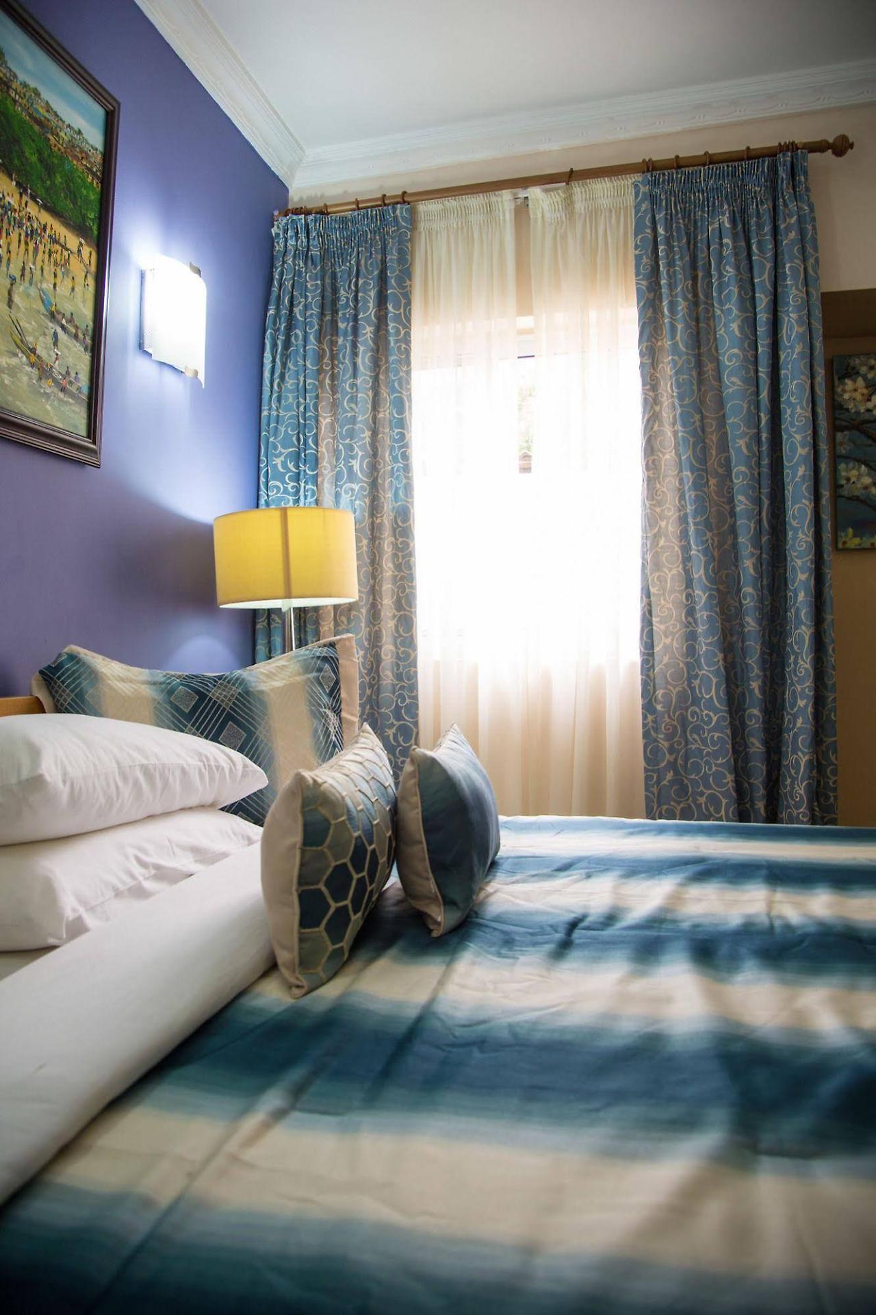 Alma House Hotel Accra Eksteriør billede
