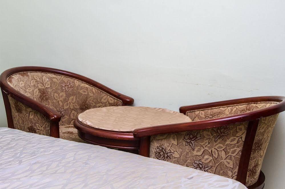 Alma House Hotel Accra Eksteriør billede