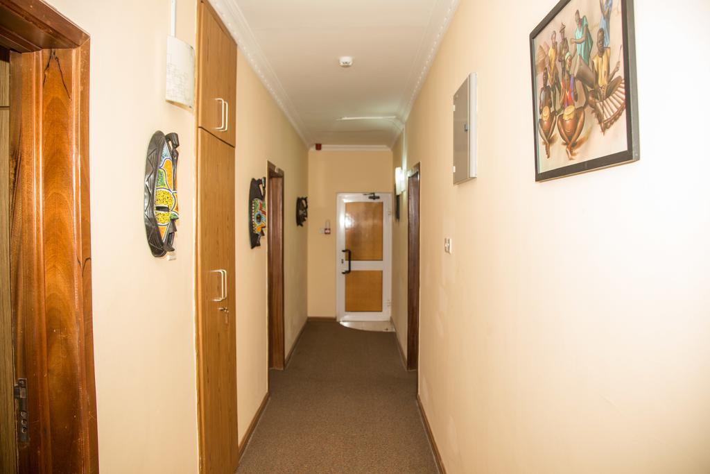 Alma House Hotel Accra Eksteriør billede