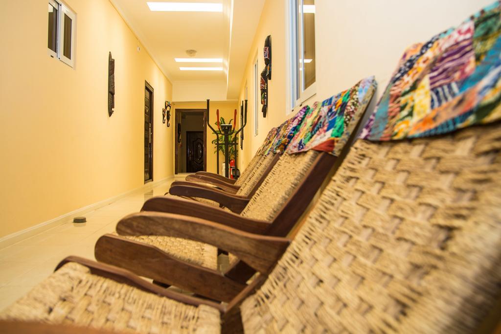 Alma House Hotel Accra Eksteriør billede