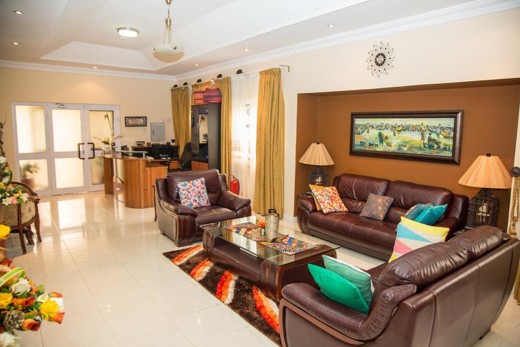 Alma House Hotel Accra Eksteriør billede
