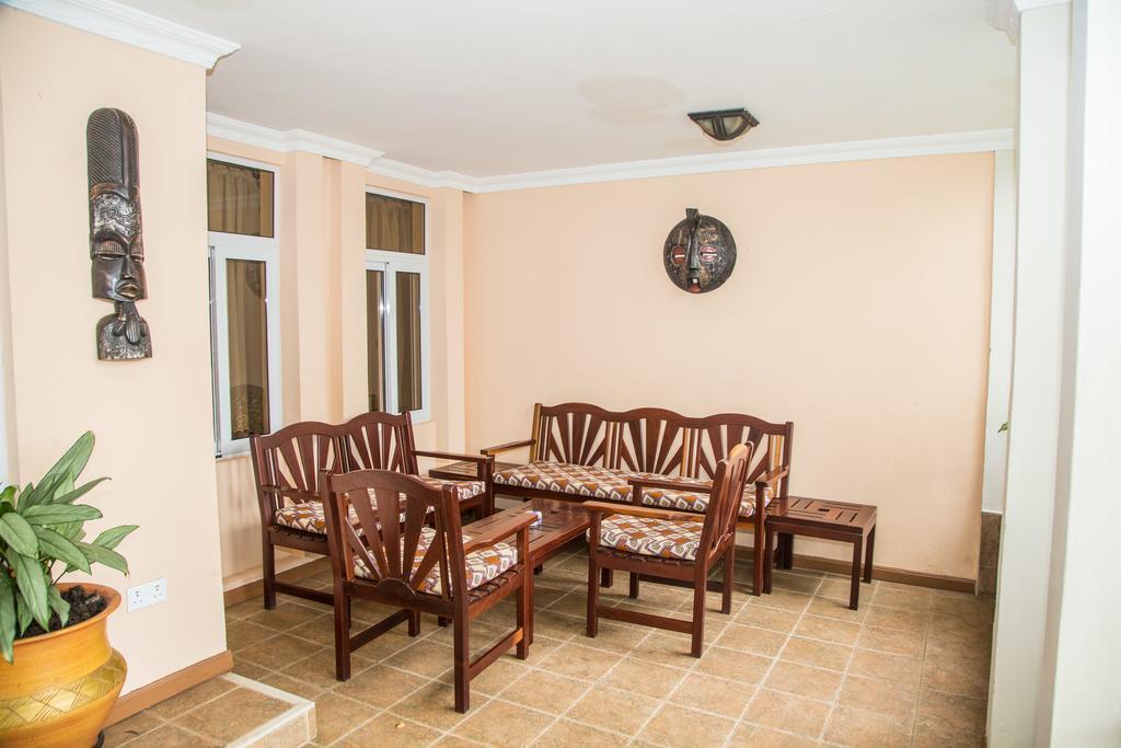 Alma House Hotel Accra Eksteriør billede
