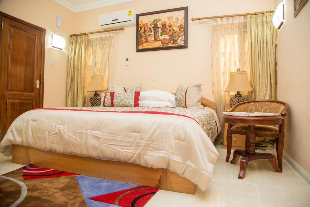 Alma House Hotel Accra Eksteriør billede