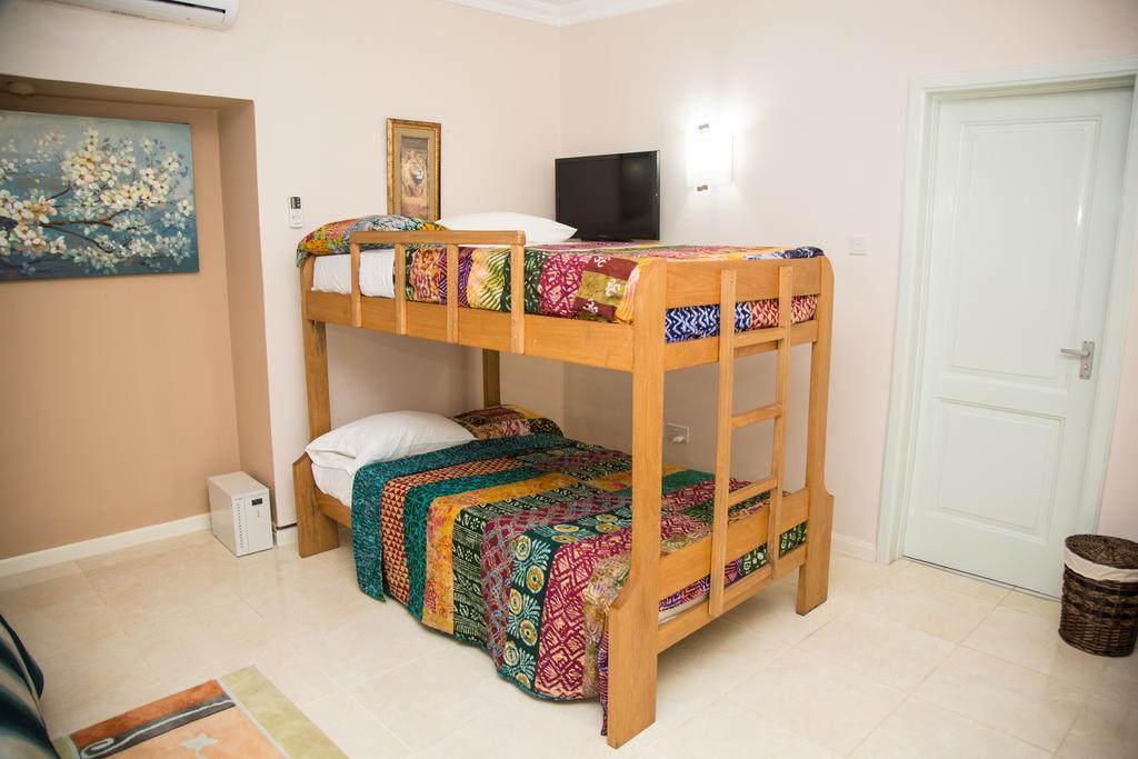 Alma House Hotel Accra Eksteriør billede