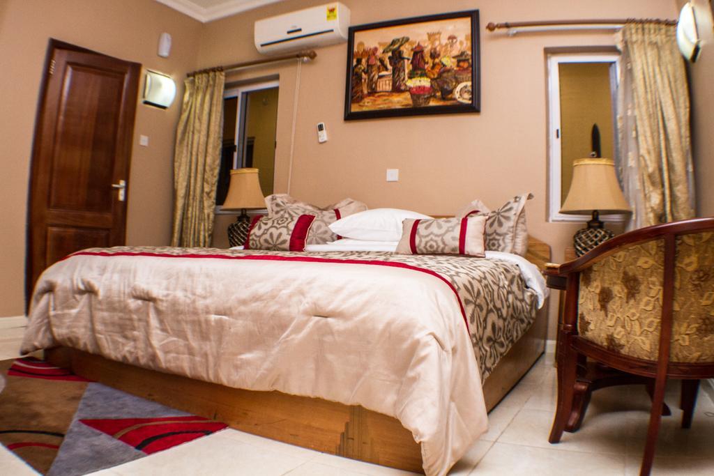 Alma House Hotel Accra Eksteriør billede