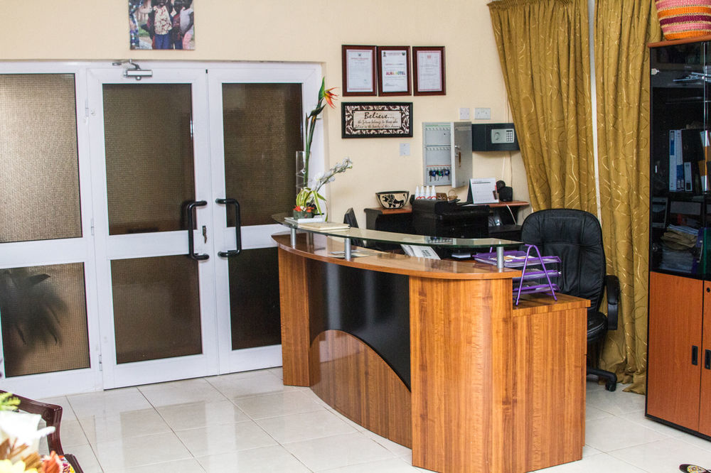 Alma House Hotel Accra Eksteriør billede