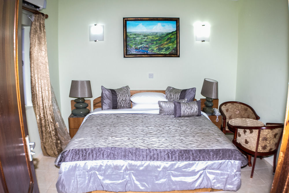 Alma House Hotel Accra Eksteriør billede